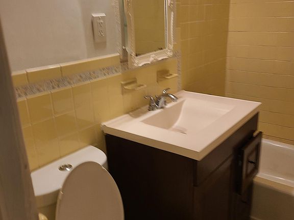 2nd image of 4018 E Tremont Ave
