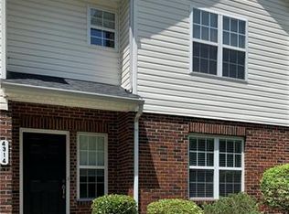 4314 Yoruk Forest Ln, Charlotte, NC 28211