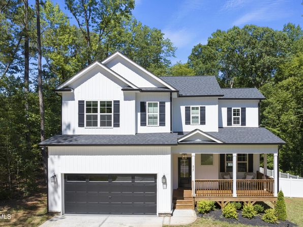 517 Shawnee Dr, Louisburg, NC 27549