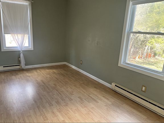 3rd image of 9 E Summer St Floor 2