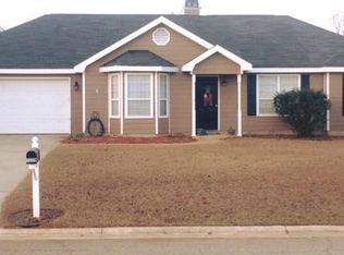 1229 Candlwyck Dr, Warner Robins, GA 31088