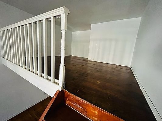 2nd image of 207 E 14th St APT 2A