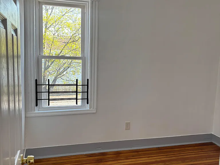 1090 Congress St #2 — Photo 13