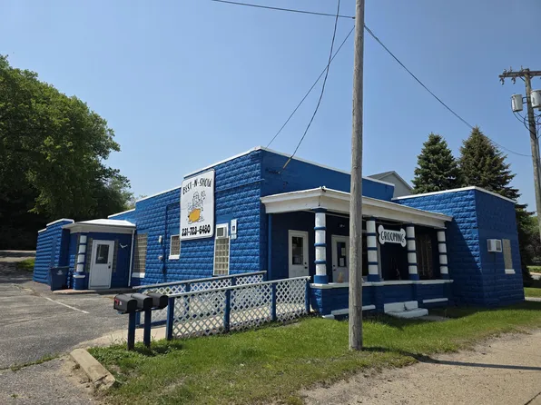 214 Arthur St, Manistee, MI 49660