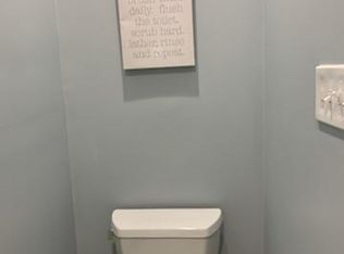 1113 Penn St NE APT 1, Washington, DC 20002