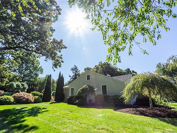 3rd image of 549 Meetinghouse Cir