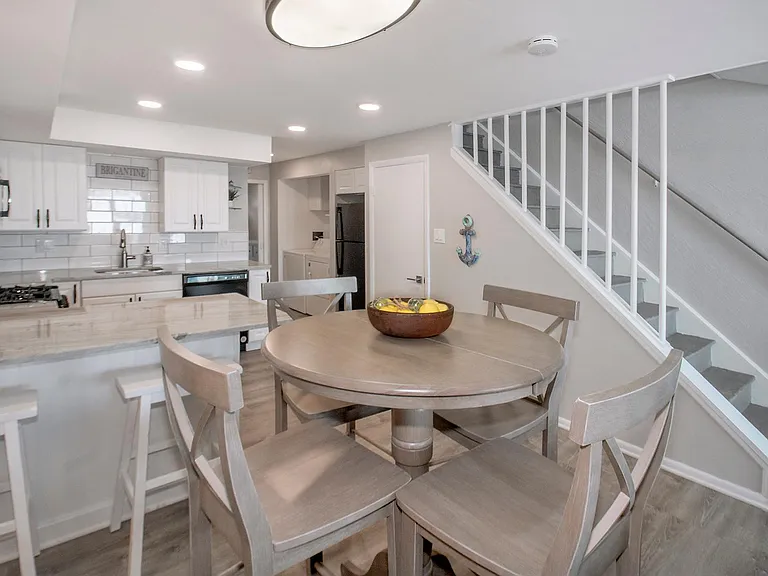 1101 E Brigantine Ave #4 — Photo 6
