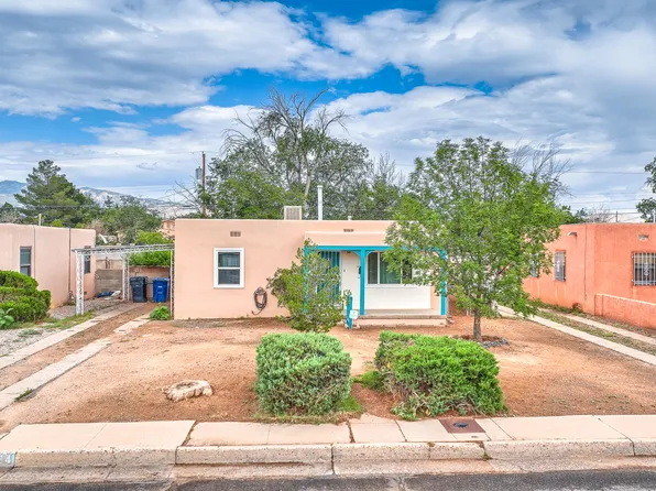 824 Cardenas Dr SE, Albuquerque, NM 87108