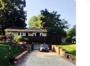 12207 W 63rd Ter, Shawnee, KS 66216