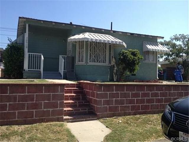 1st image of 10716 Balfour St