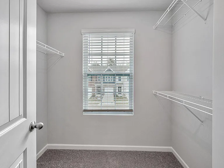 242 Hazel Ln — Photo 11