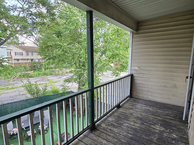 91 Pershing Ave #3 — Photo 10