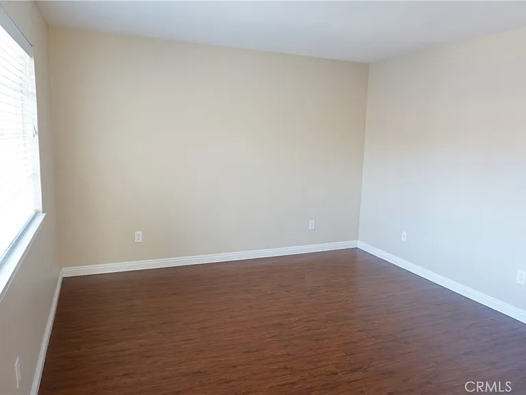19584 Shadow Glen Cir — Photo 32