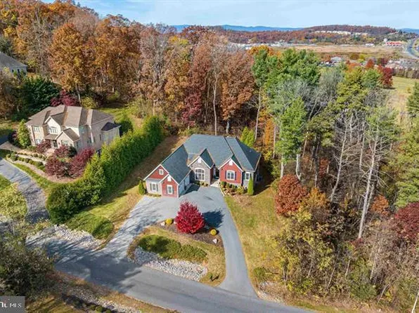 124 Steeplechase Dr, Penn Laird, VA 22846