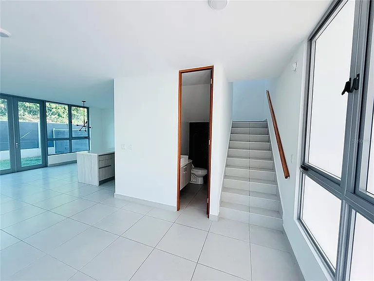 Urb Riviera Court 57 — Photo 9