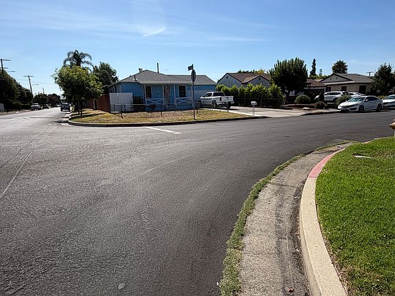 5th image of 8474 Hatillo Ave