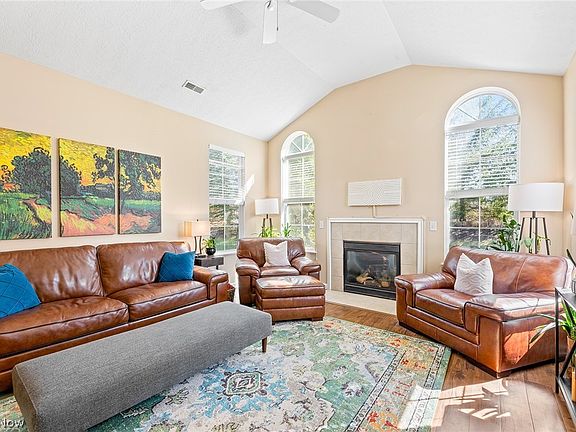 5th image of 186 Sandover Dr