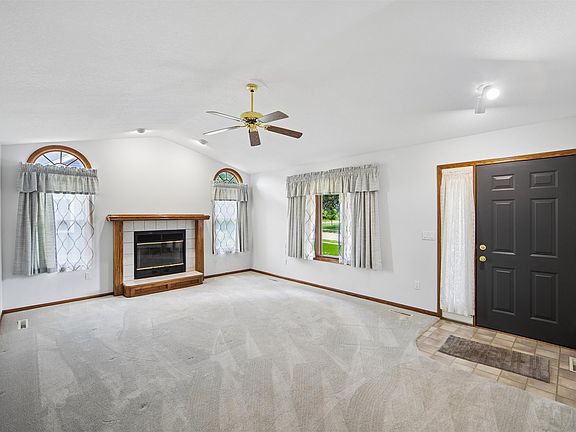 4th image of 8008 Goodman Dr