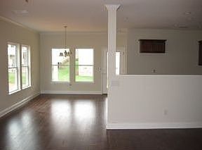 3rd image of 1250 Willow Springs Dr