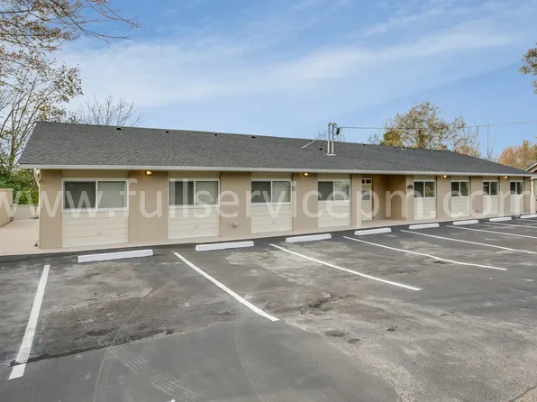 Luxury Apartment Home in 4-plex, 13025 64th Ave S APT 3, Seattle, WA 98178