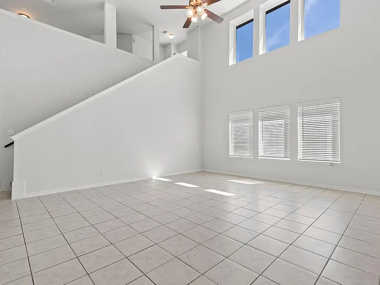 5319 Rivers Edge Dr — Photo 4