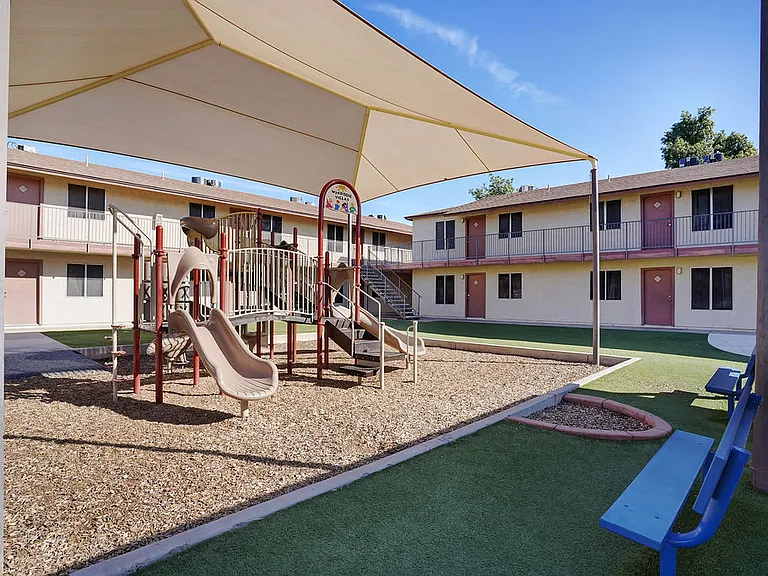 Windrose Villas Apartments — Photo 18