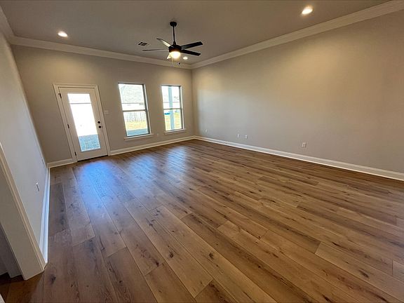 3rd image of 240 Owl Dr