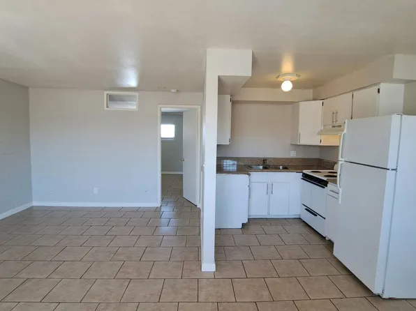 217 W Chicago Avenue, 217 W Chicago Ave APT G, Las Vegas, NV 89102