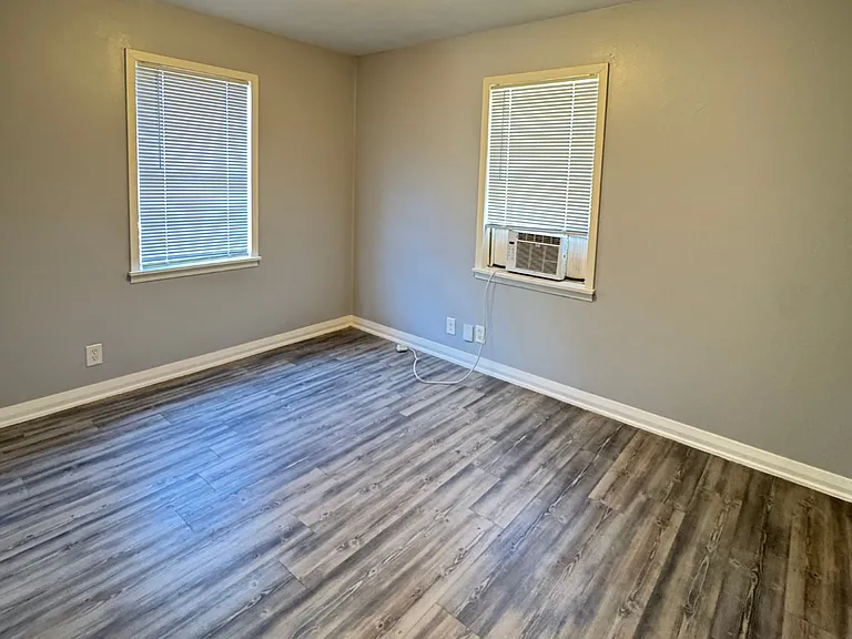 3270 Christopher St — Photo 16