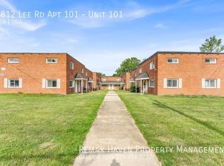 4812 Lee Rd APT 101, Cleveland, OH 44128