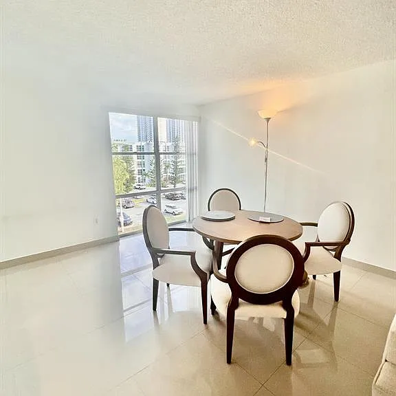 17570 Atlantic Blvd #416 — Photo 9