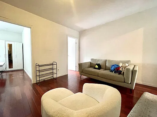 Rented by Metropolitan Property Group | media 4