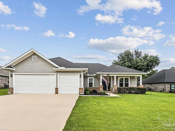 2nd image of 4752 Red Oak Dr