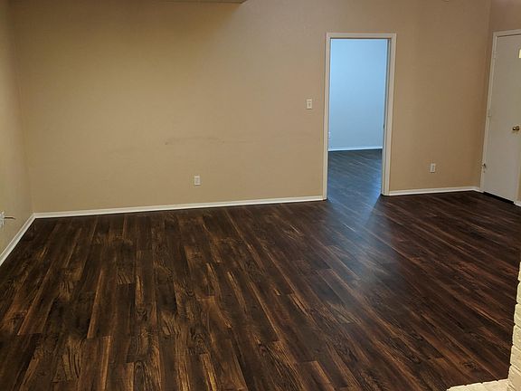 Living/Dining Area