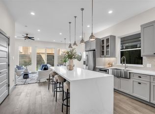 1207 E 28th St, Houston, TX 77009