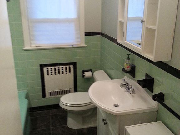 3rd image of 48 Wilson St Floor 3