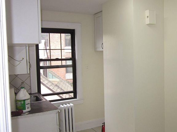 3rd image of 4008 Corporal Kennedy St Floor 2