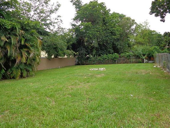 2nd image of 4584 Orlando Ave
