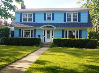664 W Burnside St, Caro, MI 48723