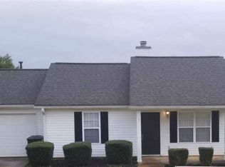 3 Huntington Dr, Grantville, GA 30220