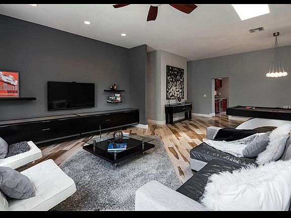 4th image of 4108 W Swann Ave