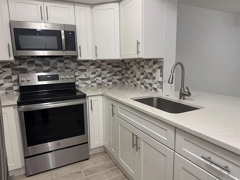 5620 NW 61st St #1201 — Photo 1