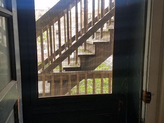 3rd image of 4857 N Paulina St APT 2