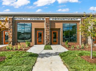202 N Adams St, Papillion, NE 68046