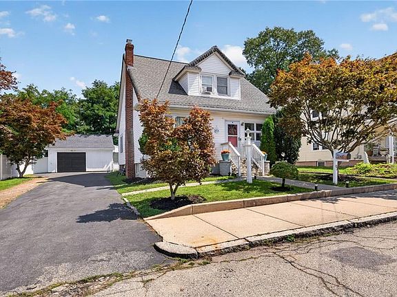 2nd image of 83 Myrtle Ave