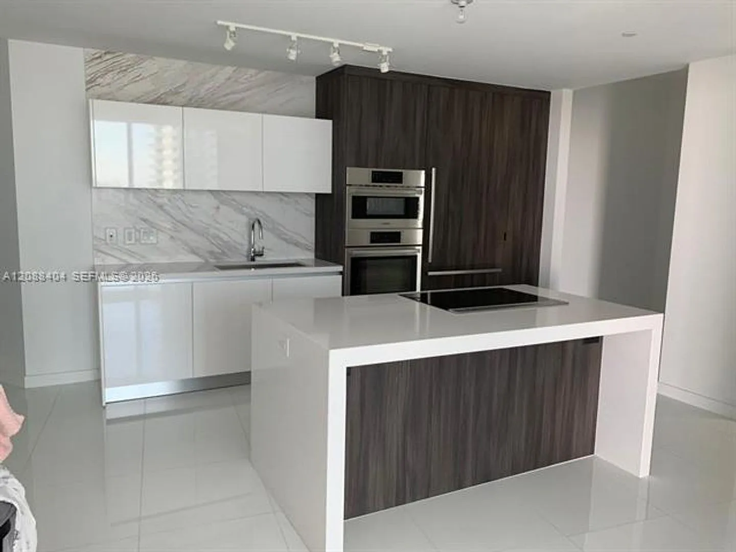 851 NE 1st Ave cu-1403, Miami, FL 33132 — Photo 4