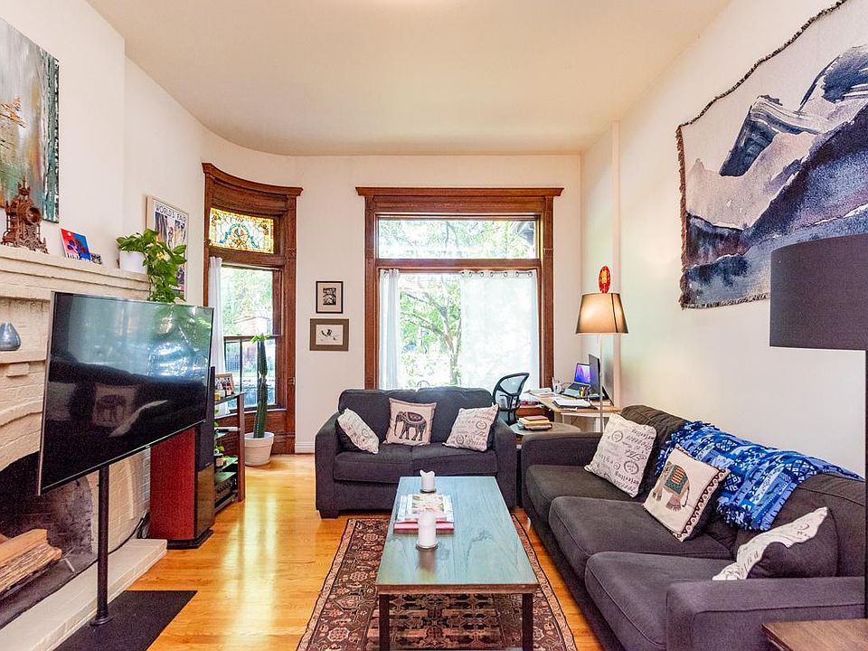 1st image of 1429 N Hoyne Ave #1