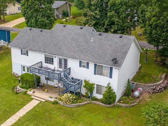 2nd image of 1713 Lake Shore Dr