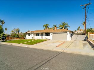 531 W Campus View Dr, Riverside, CA 92507