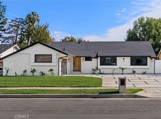5722 Le Sage Ave, Woodland Hills, CA 91367